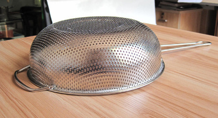 【不銹鋼 鋼板沖孔油格/油漏/面撈/小號直徑22.5cm】價格,廠家,圖片,刀叉,永康市葉隆工貿-